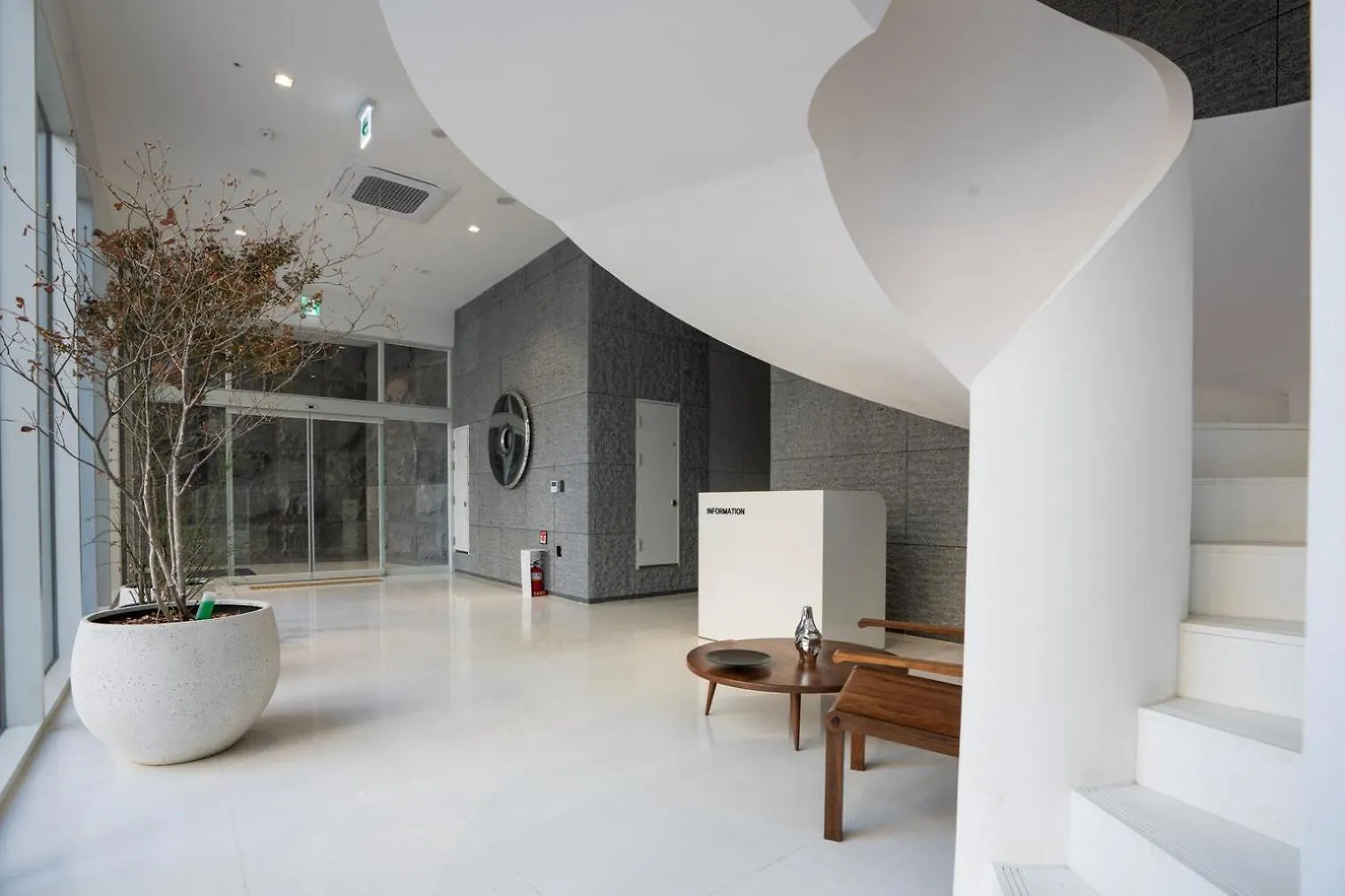 Διαμέρισμα Blueground Nonhyeon-Dong City View Ac Sel-8 Σεούλ Νότια Κορέα